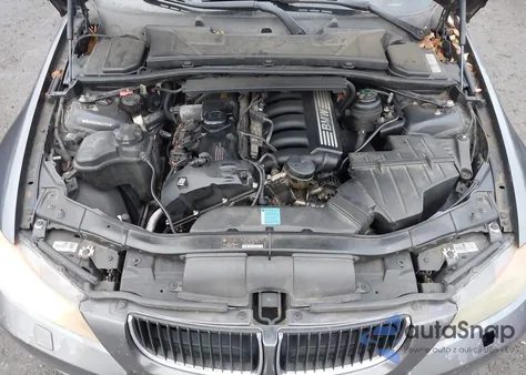 2008 BMW 328Xi из США, поврежденный, VIN WBAVC93538K043754